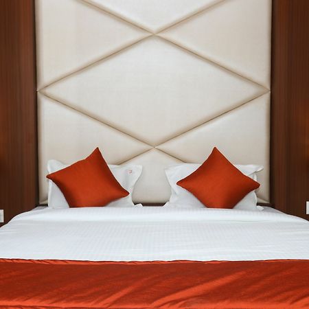 Hotel Spring Inn Bombay Eksteriør billede