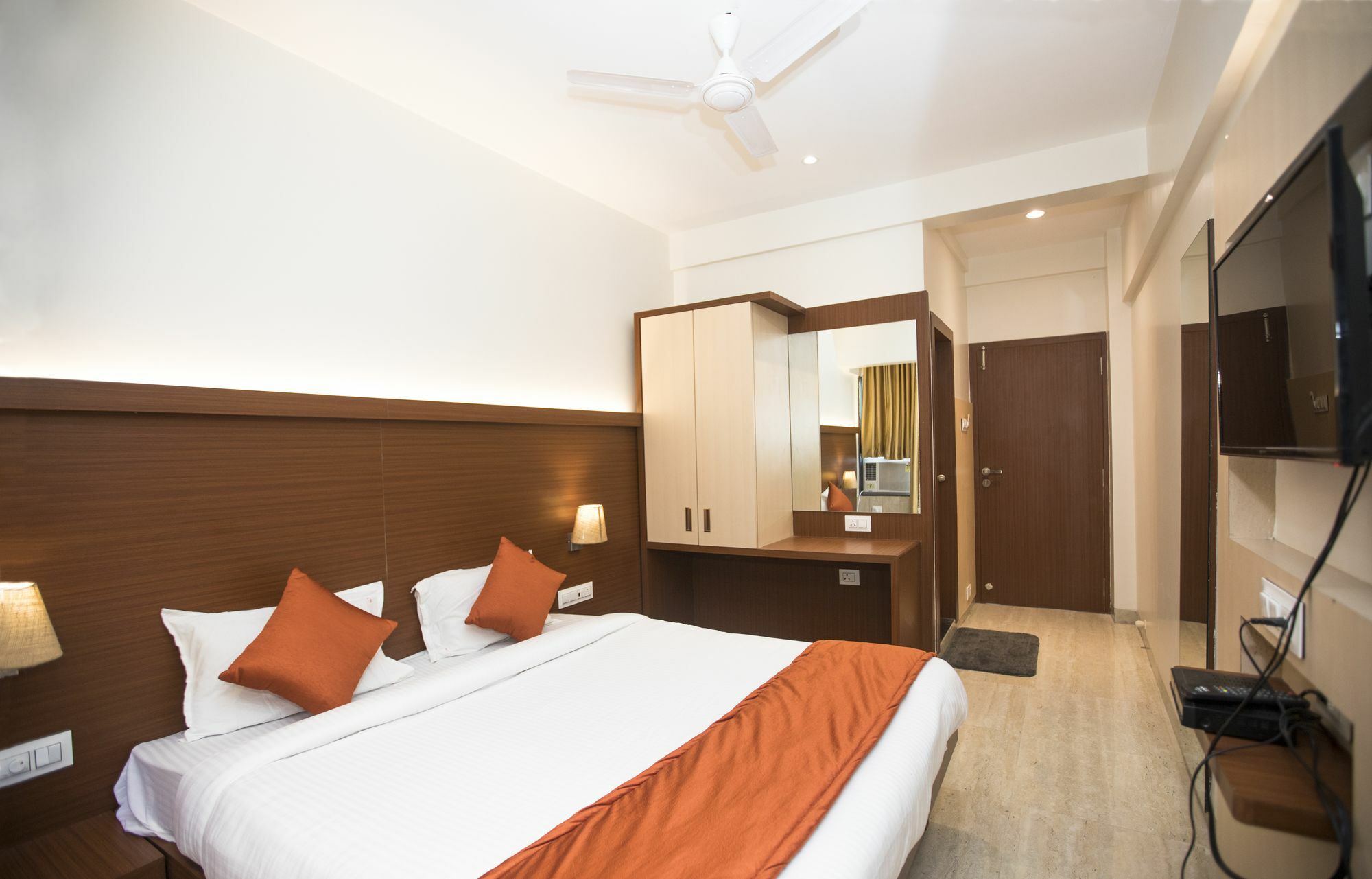 Hotel Spring Inn Bombay Eksteriør billede